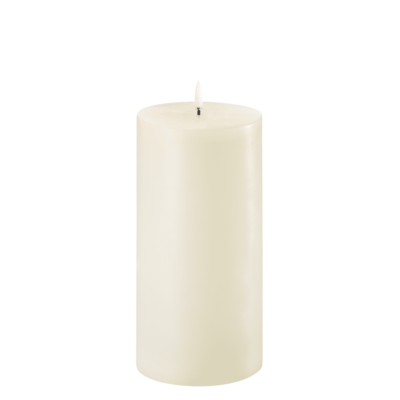 Uynui Pillar candle 10.1x20.3 cm